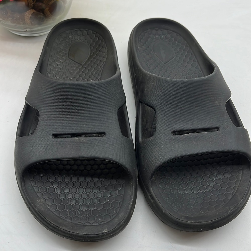 Spenco Fusion 2 Black Recovery Sport Sandal Sz w 10 / m 9. BSN1843A
